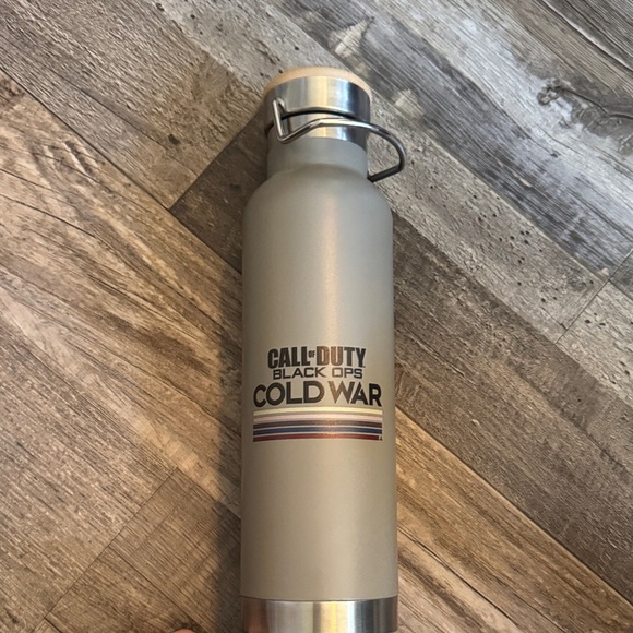 Gray Call of Duty Water Bottle - Picture 1 of 4